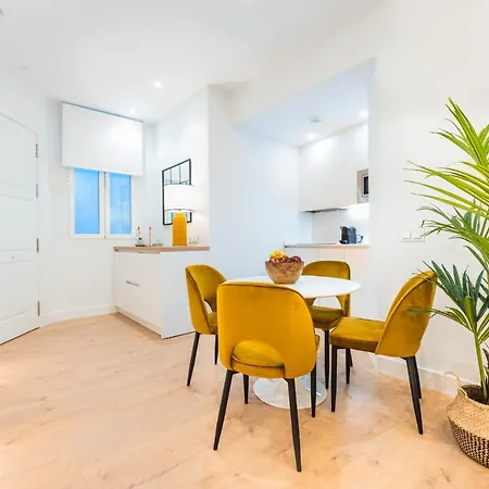 Debambu Apartment